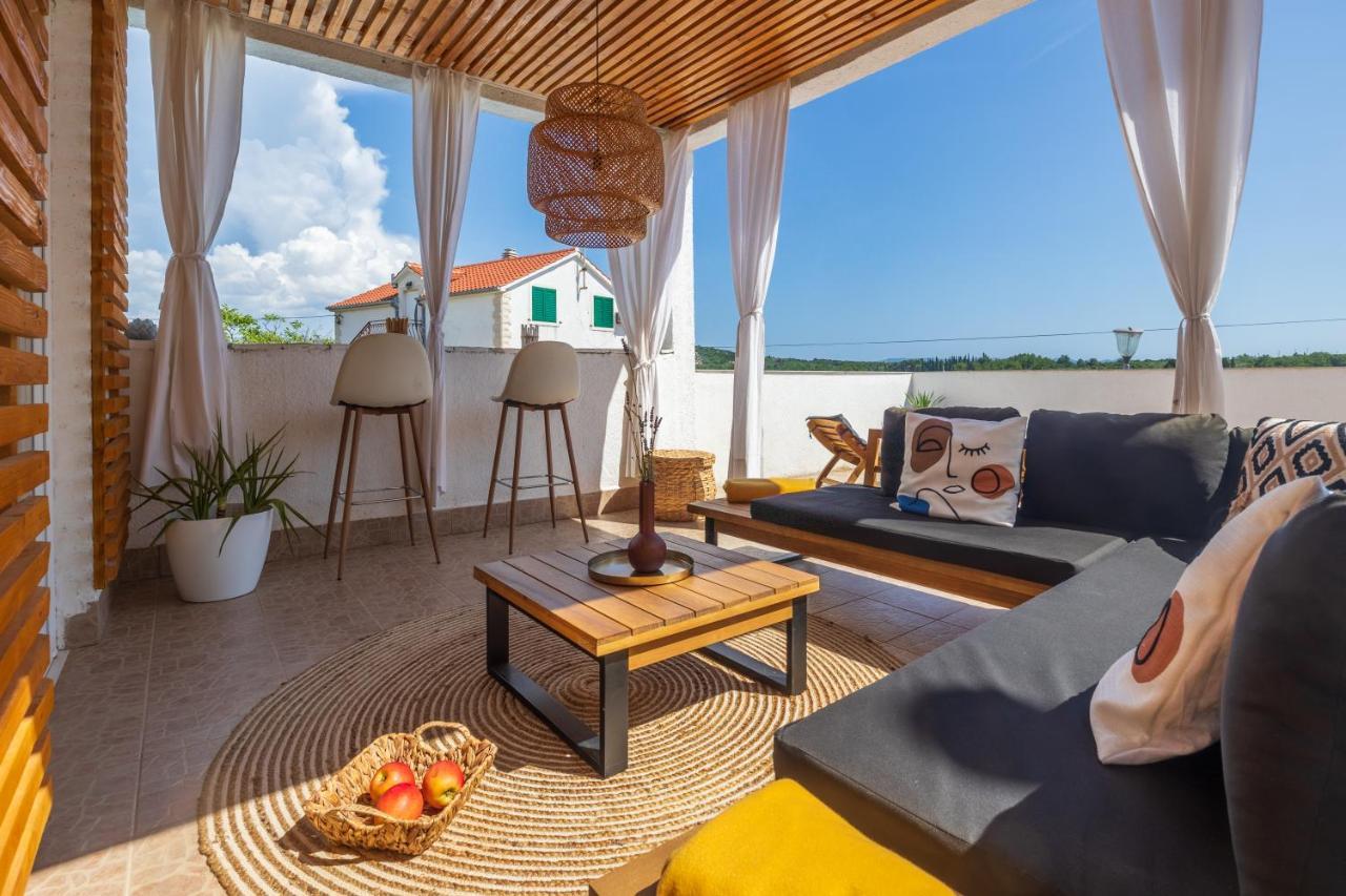 Villa Oasis With Private Pool Milna  Exterior foto